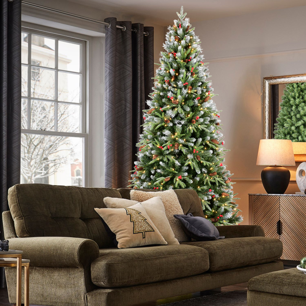 Artificial 5ft Green LED-lit Christmas Tree With 1113PE/PVC Mixed Branch Tips,Red Fruit And Pine Cone,Hinged Premium & Foldable Base For Indoor Holiday Decorating — foto 5