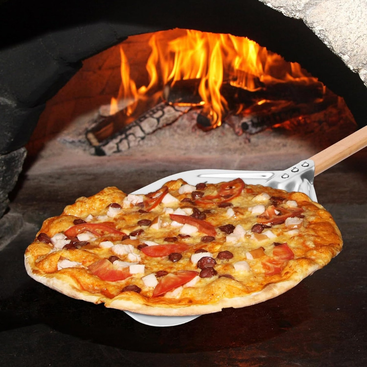 Kurzer Edelstahl Pizzaschieber mit Holzgriff und Lochmuster, 74 cm – Ideal für Pizza-Partys und Servieren - Thumbnail 4