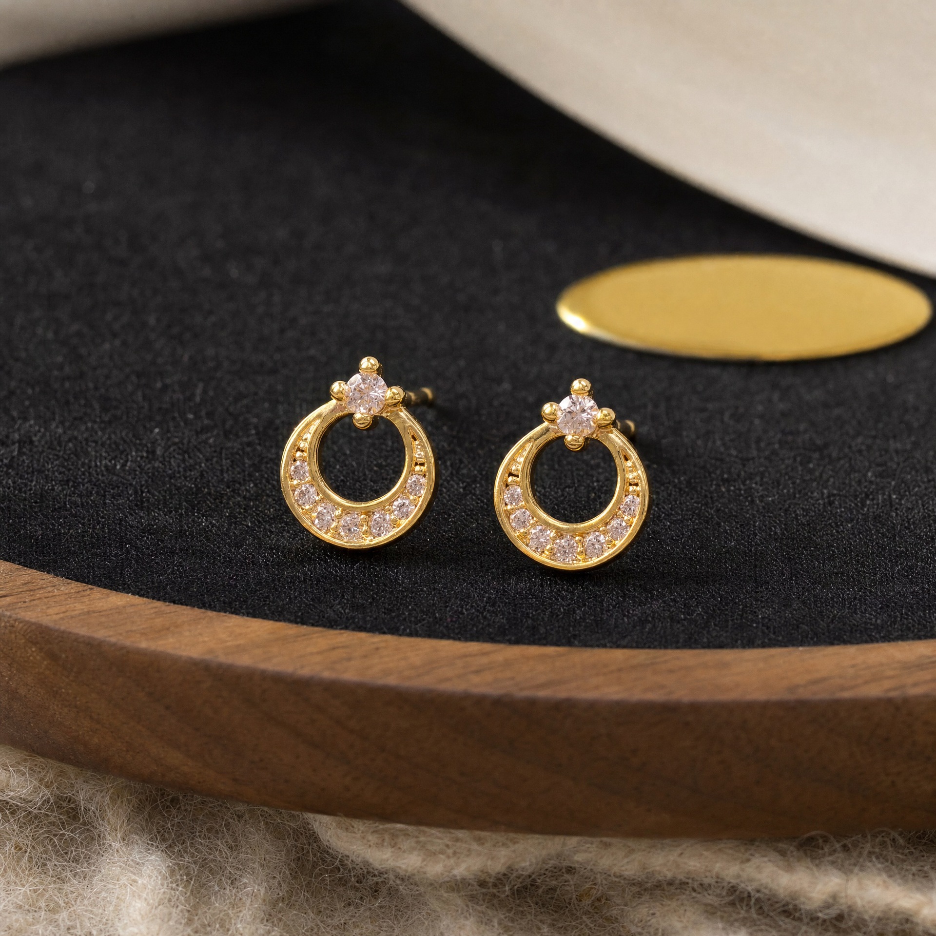 Vintage Oval Zircon Stud Earrings