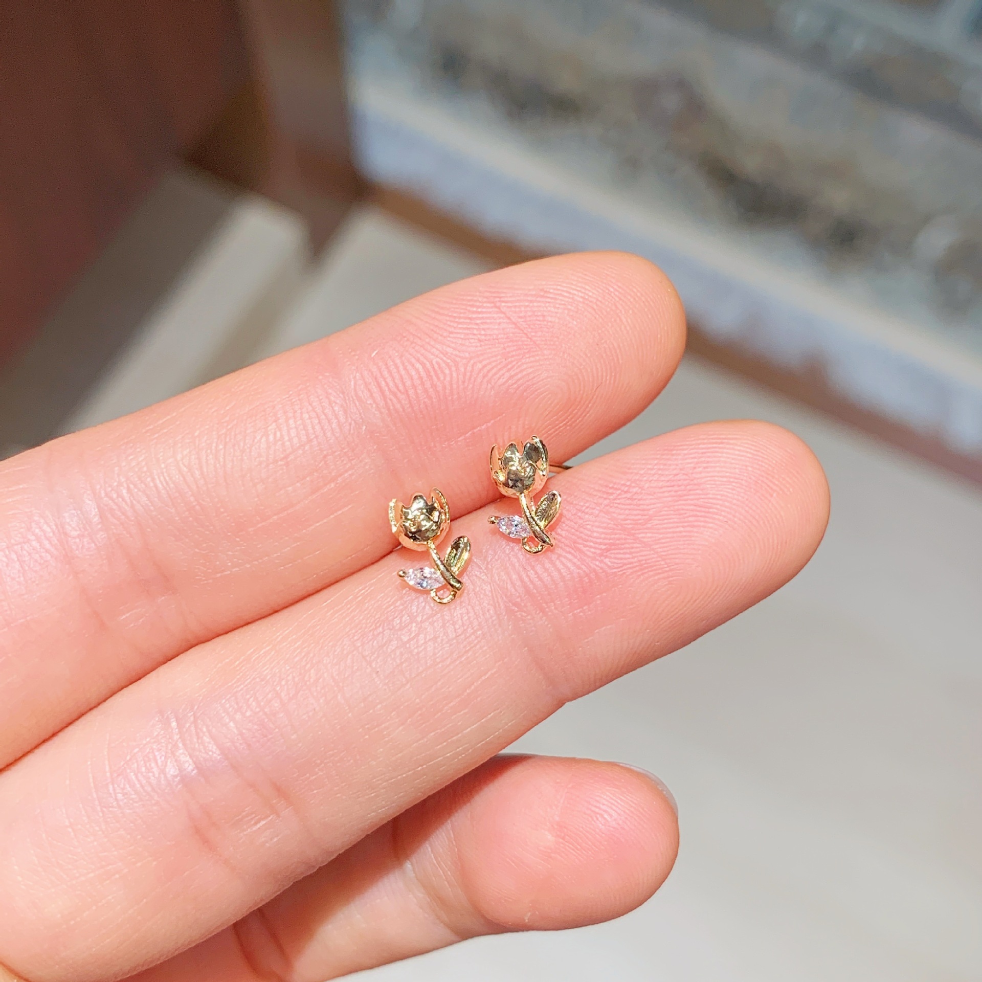Tulip Blossom Zircon Stud Earrings
