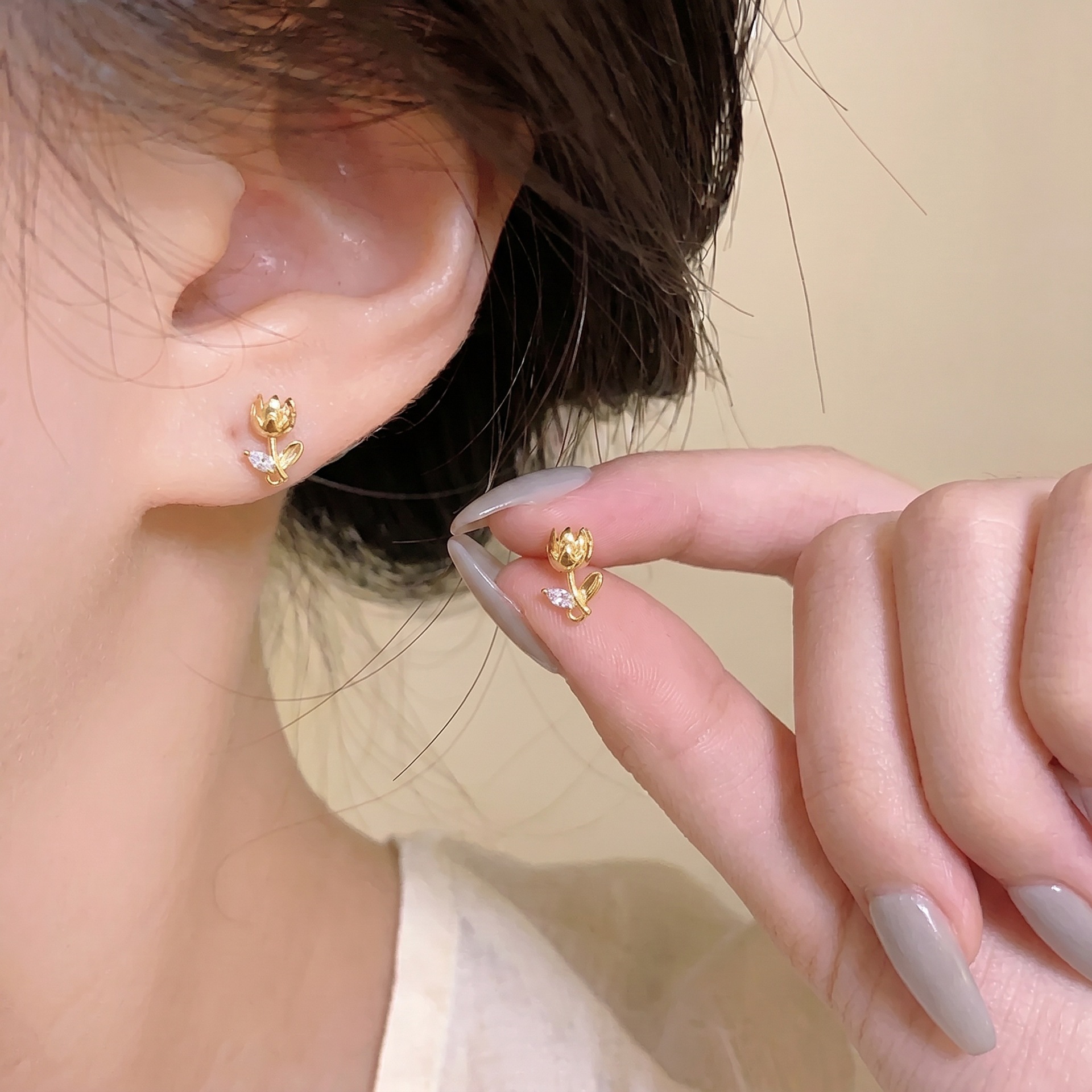 Tulip Blossom Zircon Stud Earrings