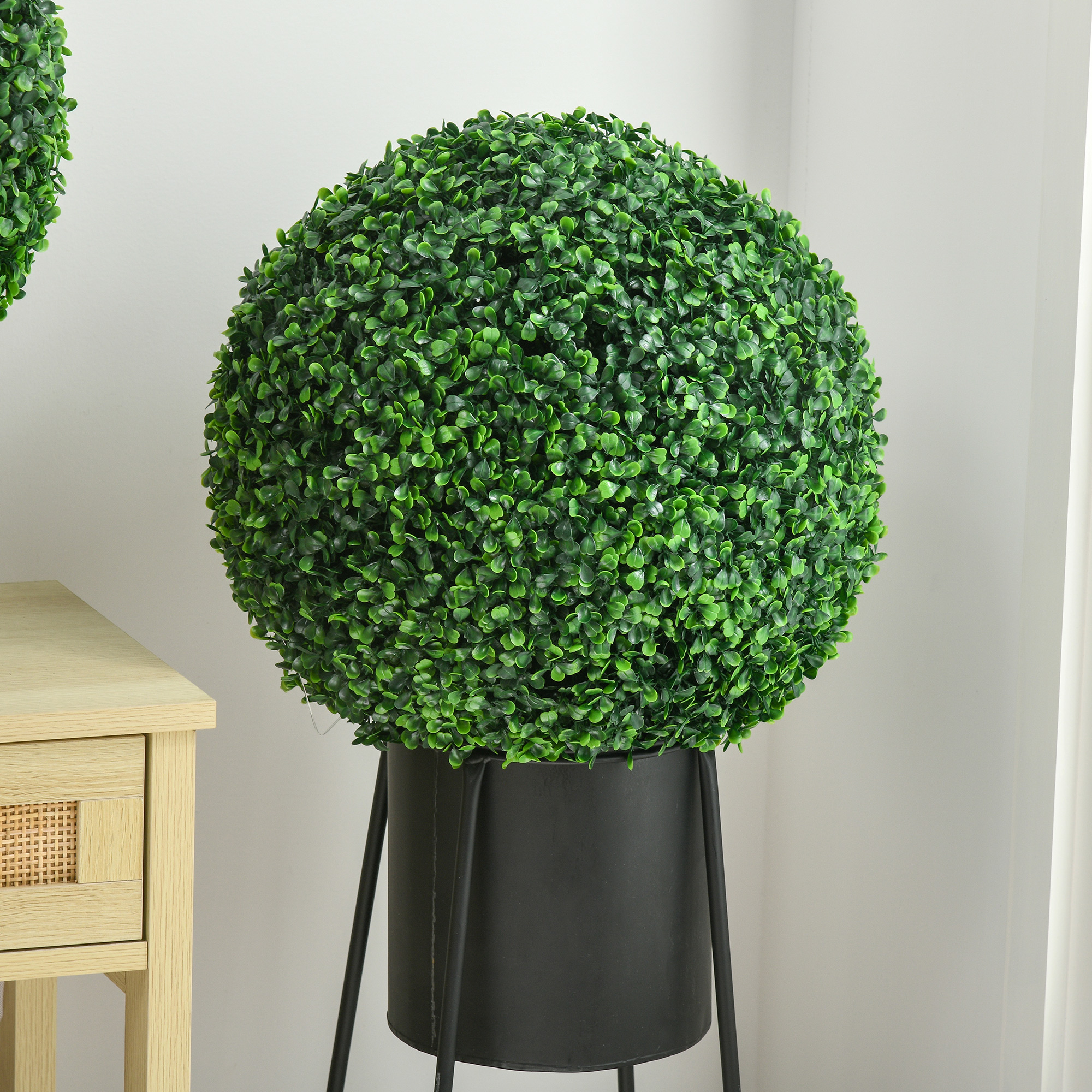 Set of two artificial boxwood balls plants-green
