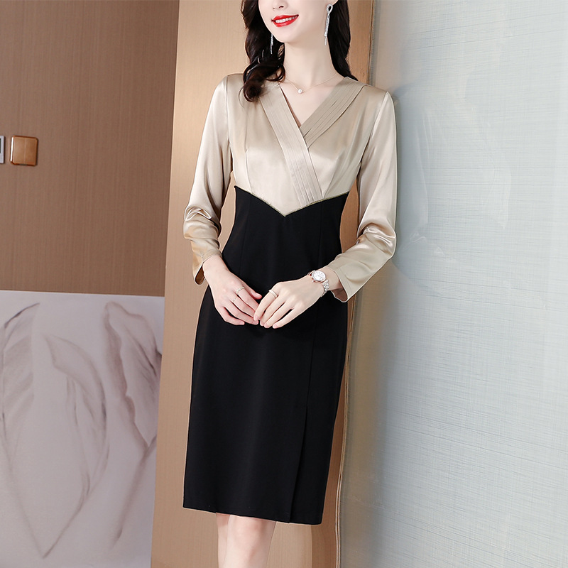 Fashionable V-neck Contrast Color Splicing Slim Dress