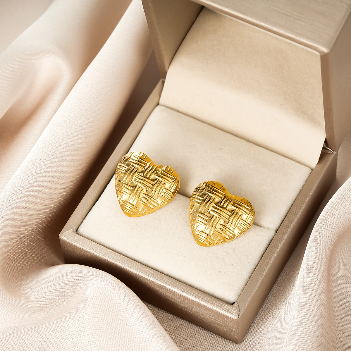 Style 27-1 Pair preview