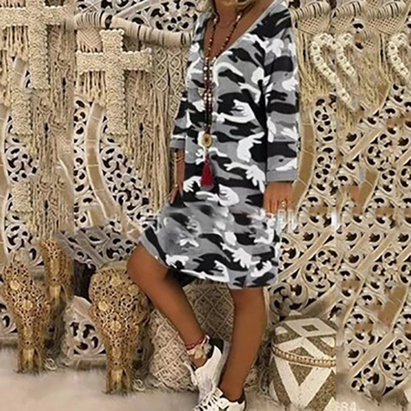 Loose V-Neck Printed Long-Sleeved Mid-Length Dress