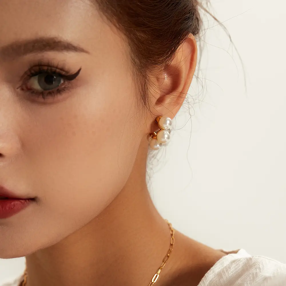 French Retro Fresh Water Pearl Women's Senior Niche 18K Gold Zircon Stud Earrings