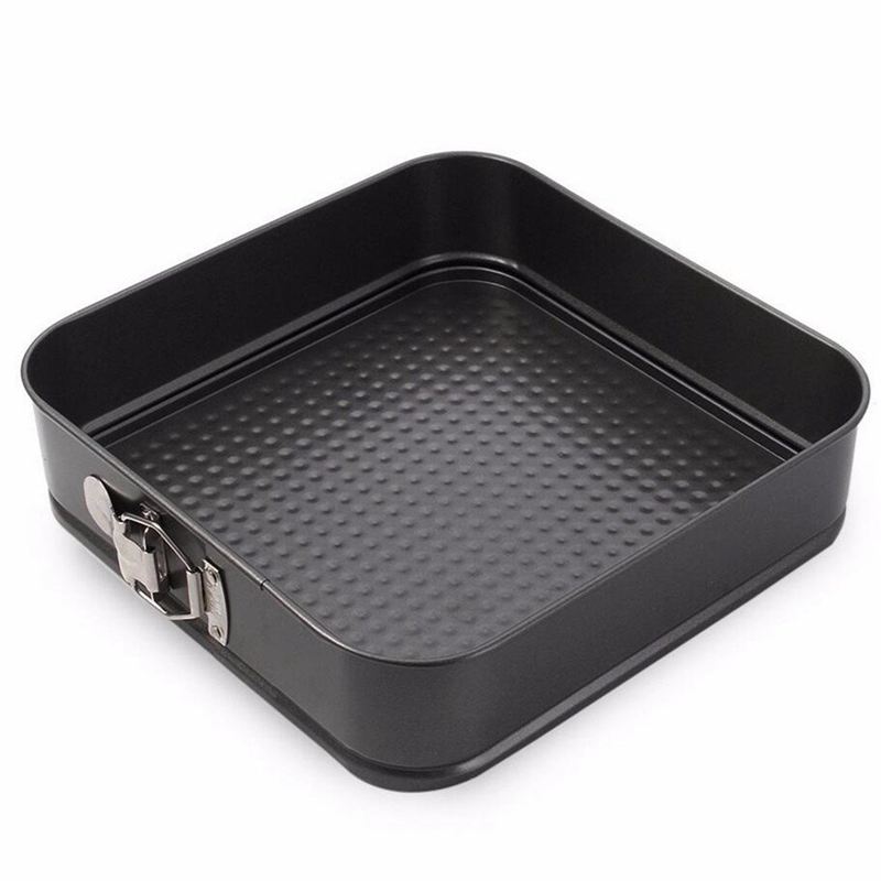 Title 2, Non-stick cake mold