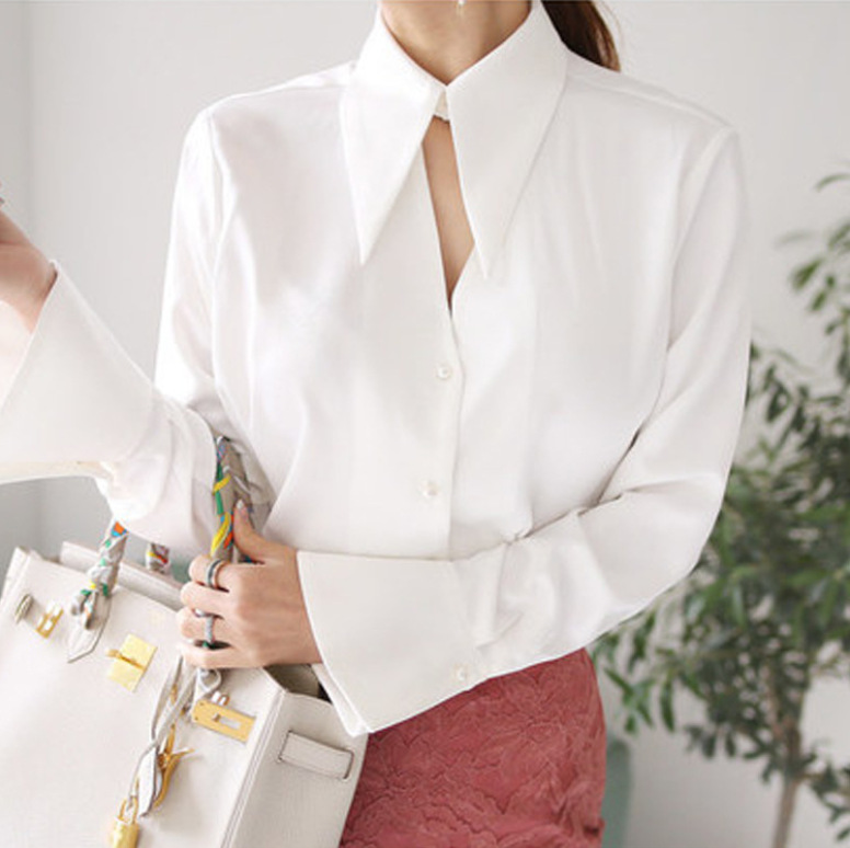 Elegant Trumpet Sleeves On The OL Professional Base