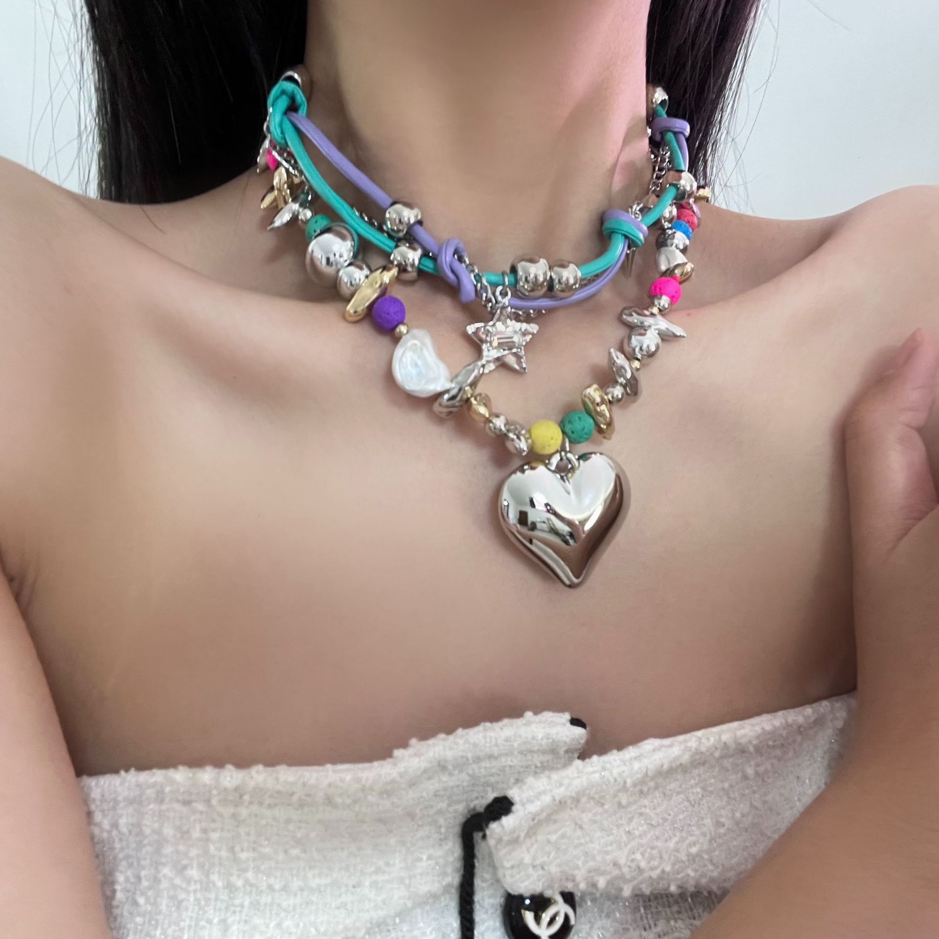 Title 6, High-grade Heart-shaped Colorful Beaded Necklac...