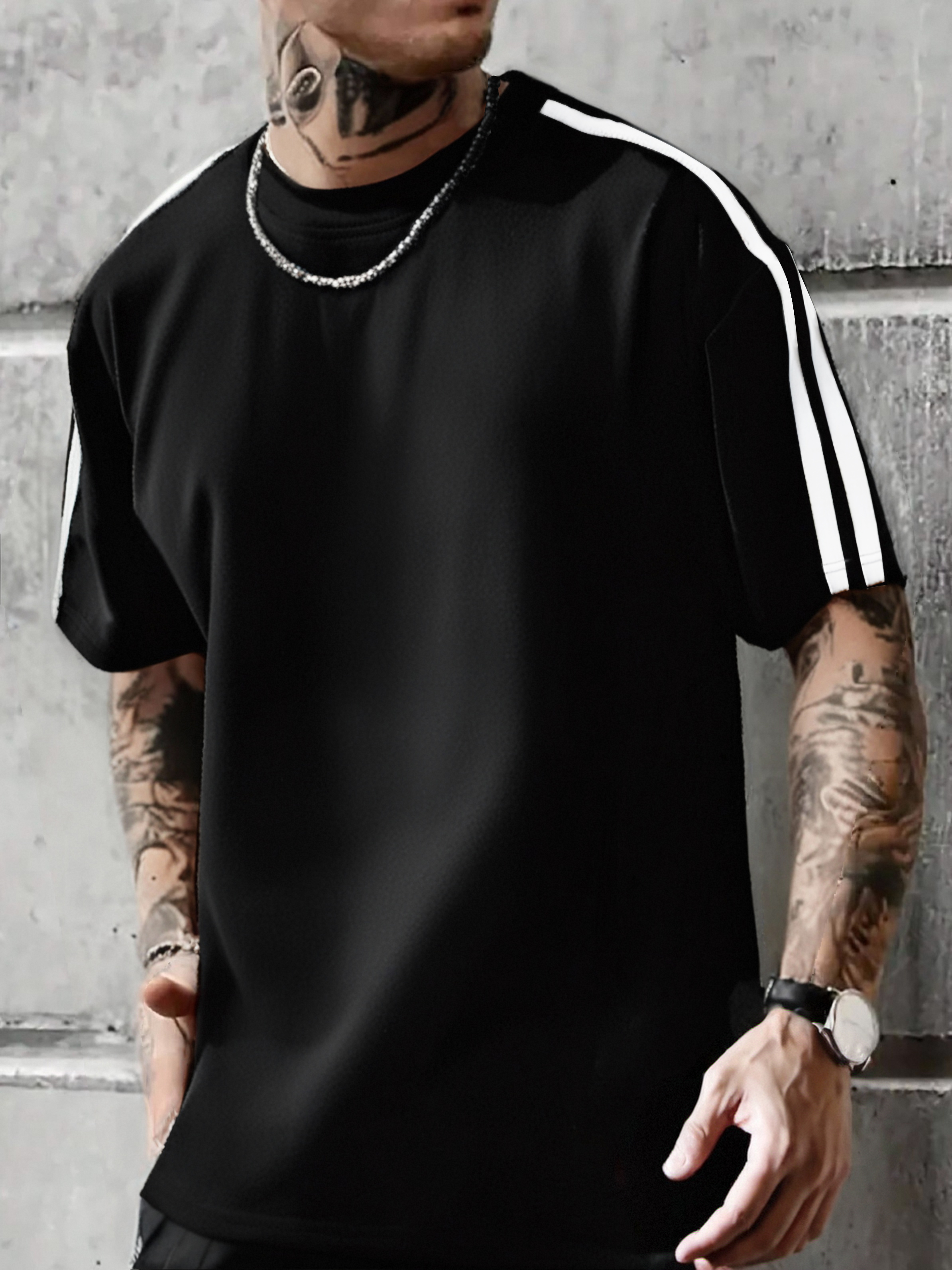 Summer Black And White Contrast Loose Round-neck Short-sleeve T-shirt For Men, Trendy Minimalist Versatile Casual Short-sleeve Top Summer Black And White Contrast Loose Round-neck Short-sleeve T-shirt For Men, Trendy Minimalist Versatile Casual Short-sleeve Top