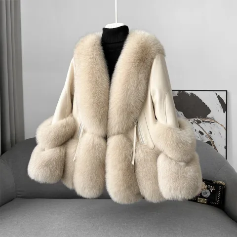 Women's Fur Coat a Young Down Jacket Thickened