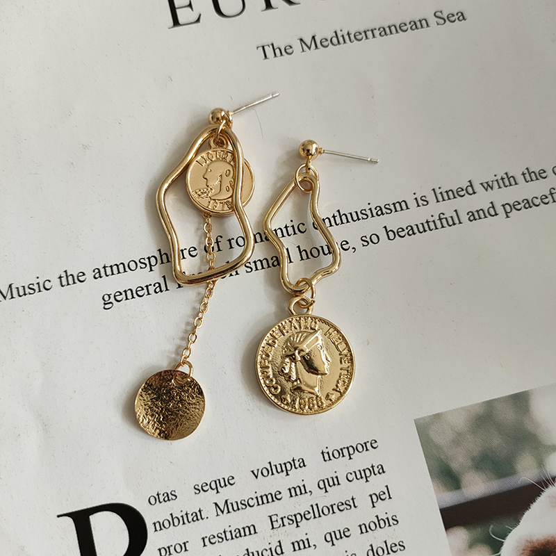 Silver Needle Premium Asymmetric Earrings In Europe And America