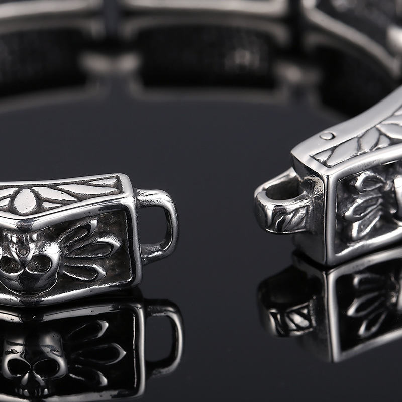 Distressed Punk Lace Skull Men's Bracelet