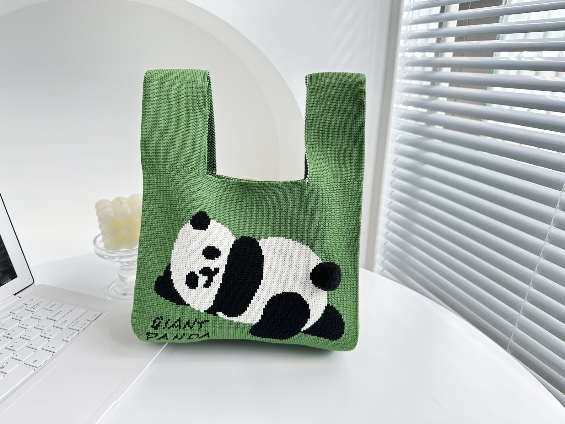 حقيبة يد كورية منسوجة بتصميم عصري