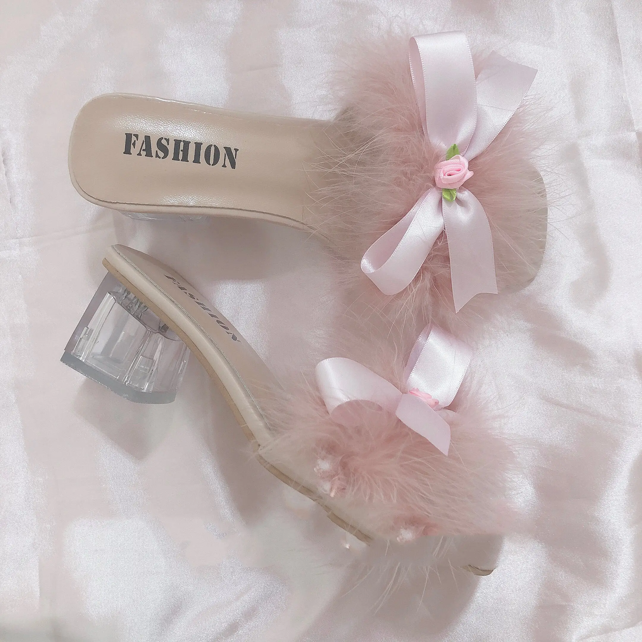 Fuzzy Chunky Sandals With Sweet Bow