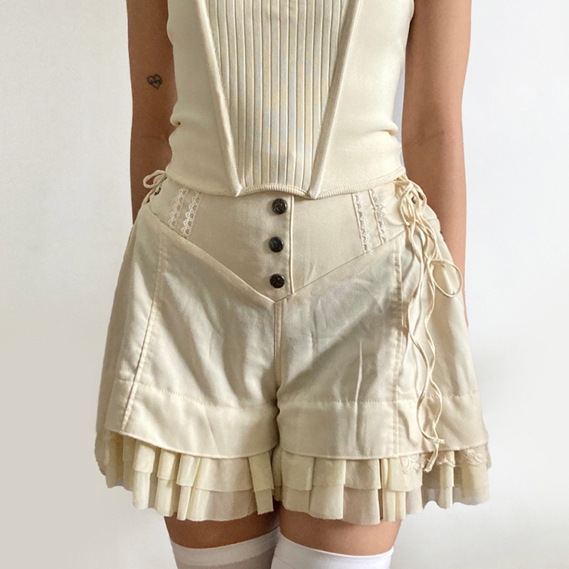 Title 2, Damen High Waist Loose Shorts mit Rüschennähten...