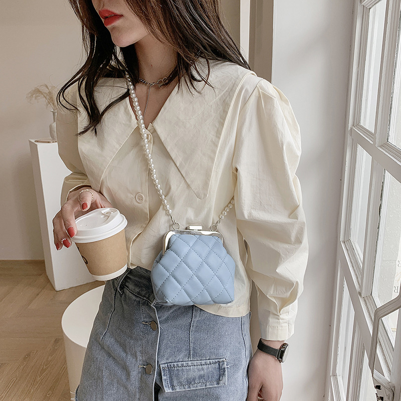 Women's Pearl Chain New Fashion Rhombus Lipstick Bag