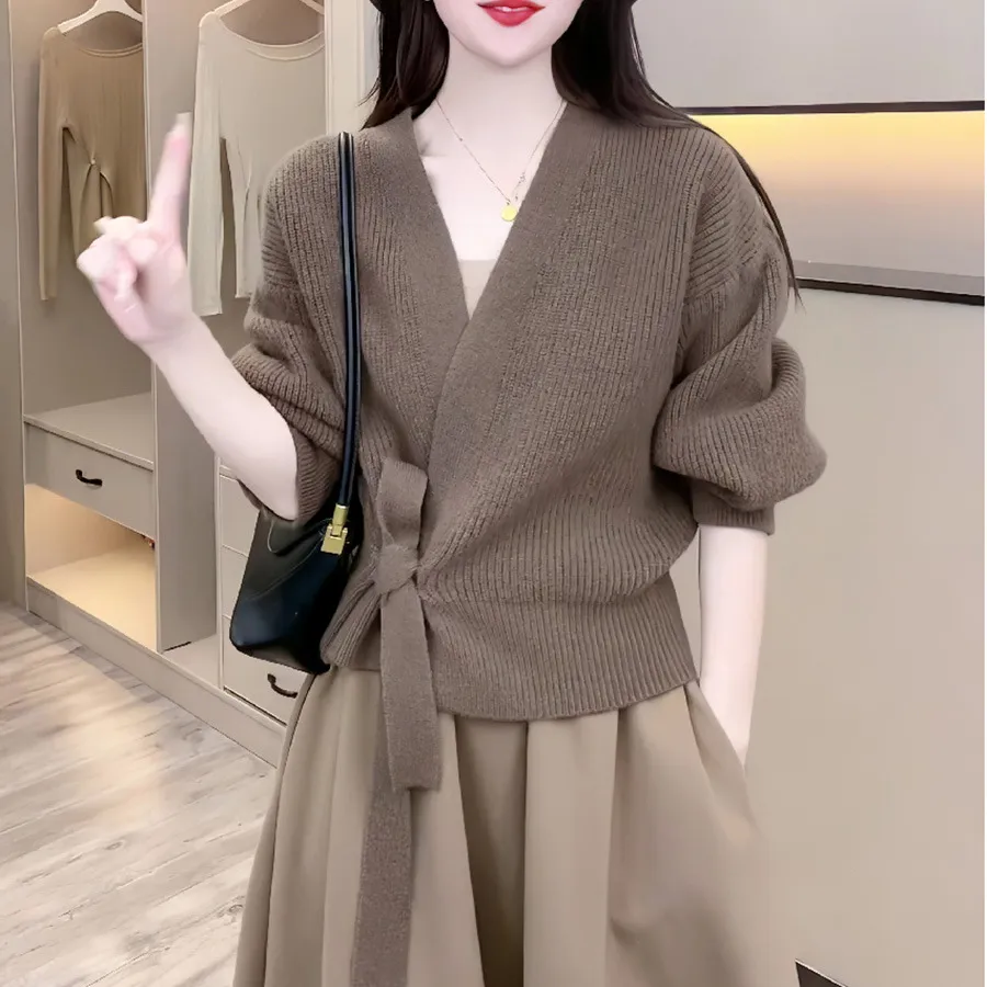 Knitted Cardigan Women's V-neck Short Long-sleeved Shirt - Deep Khaki