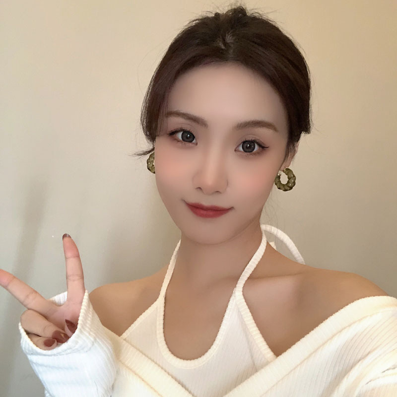 S925 Silver Needle Vintage Fried Dough Twists C-shaped Earrings