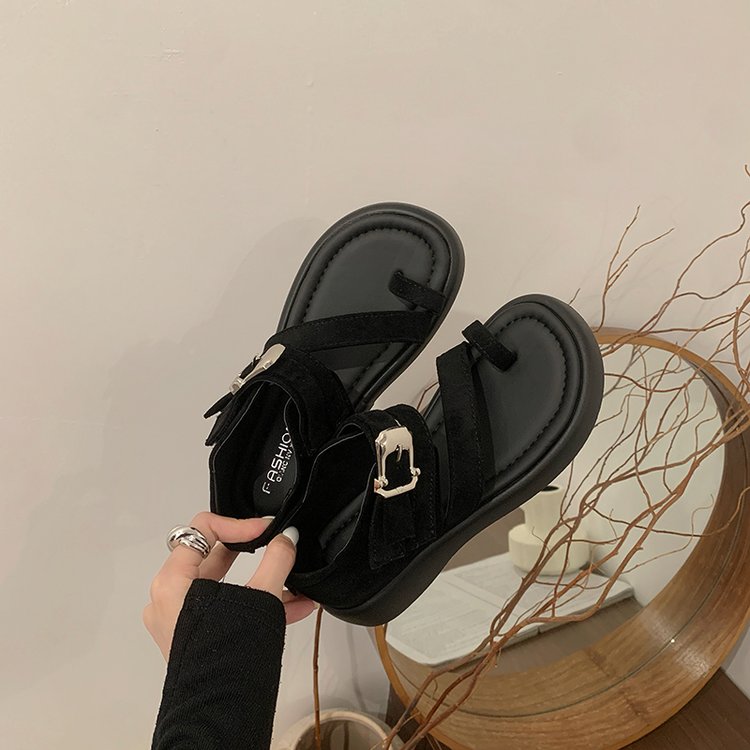 Raffineret Sommersandal med Gulddetalje