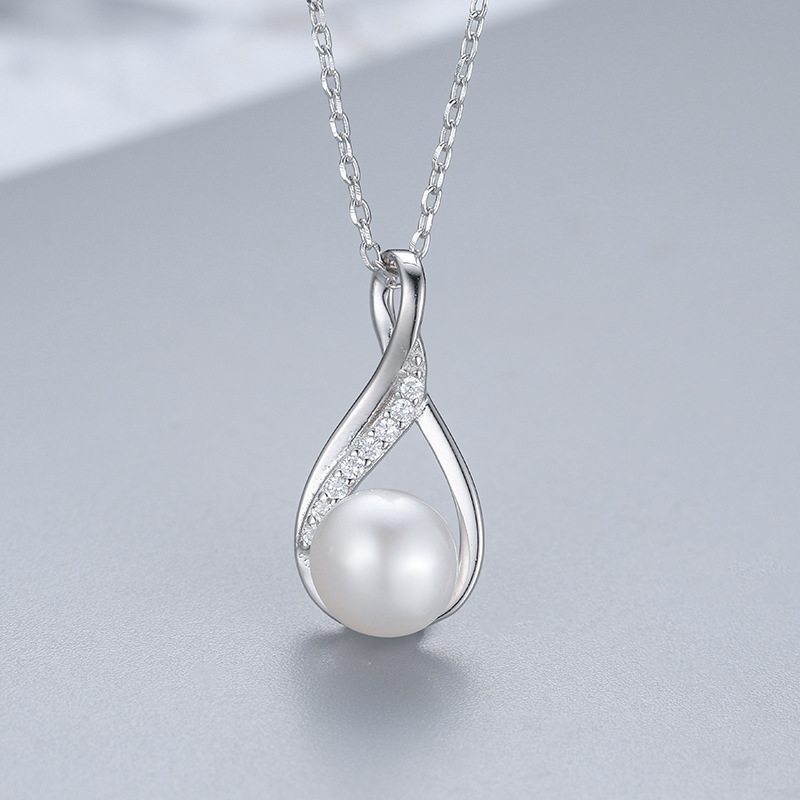 Silver Freshwater Pearl Pendant Micro Inlaid Zircon Drop-shaped Necklace