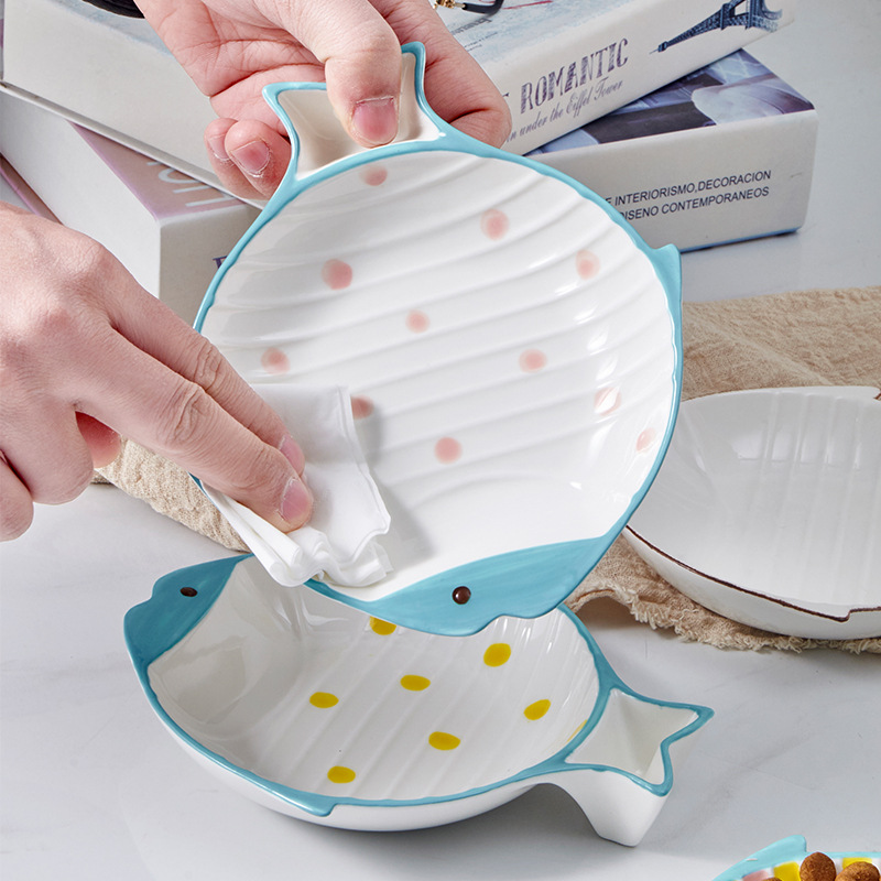 Title 9, Fish-shaped Ceramic Plate Cat Food Feeding Bowl