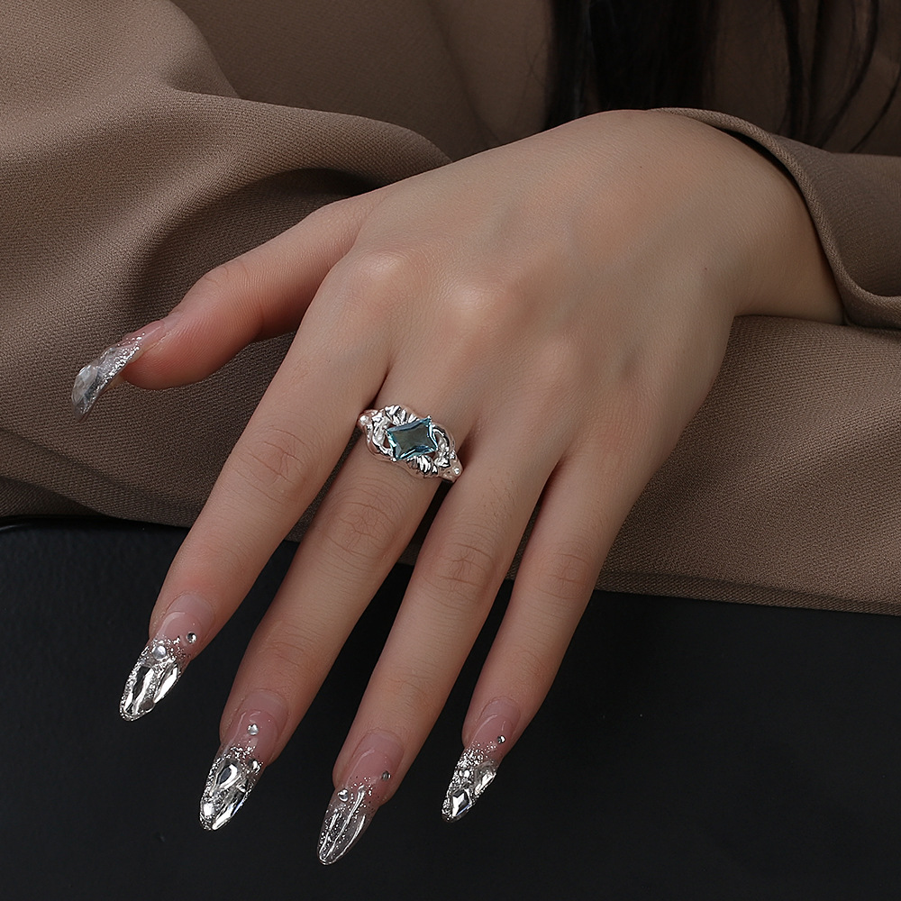 Small Design Blue Zircon High-class Exaggerated Ring