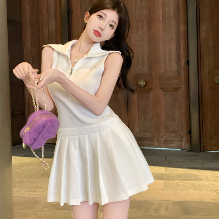 White Hot Girl Waist Pleated Short Skirt