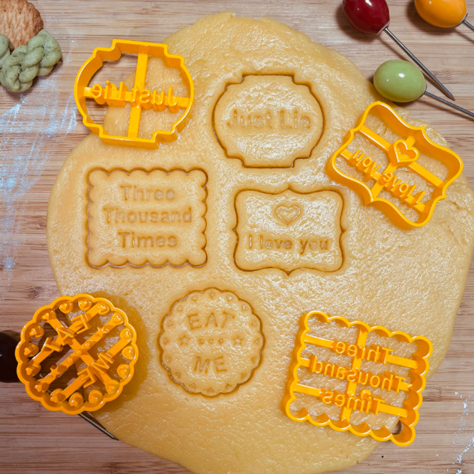 Title 2, Biscuit Mold With Good Wishes