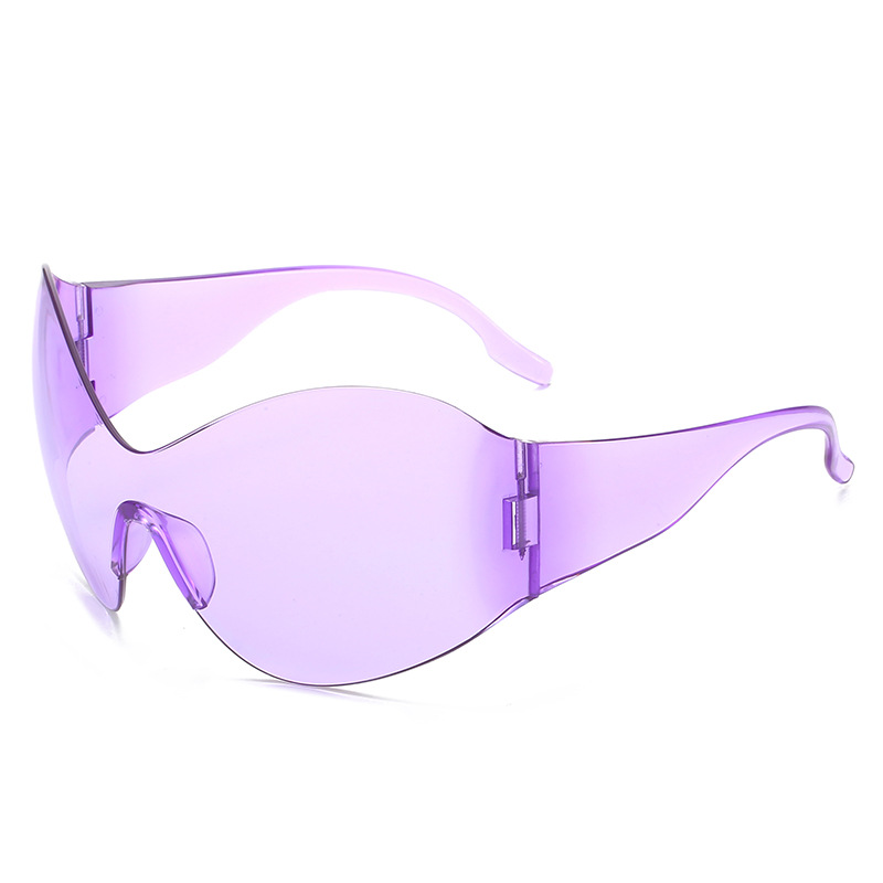Steampunk Women’s Oversized Sunglasses Trend