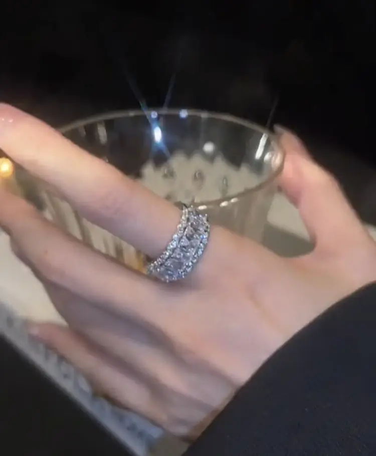 Ladies Exquisite Heavy Duty Full Diamond Zircon Ring
