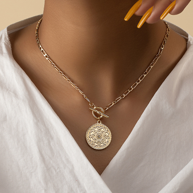 Minimalist Pendant Necklace - Premium Geometric Metal Tag Design In Gold & Silver, Dainty Layered Chain, Trendy Ins Aesthetic Collarbone Jewelry