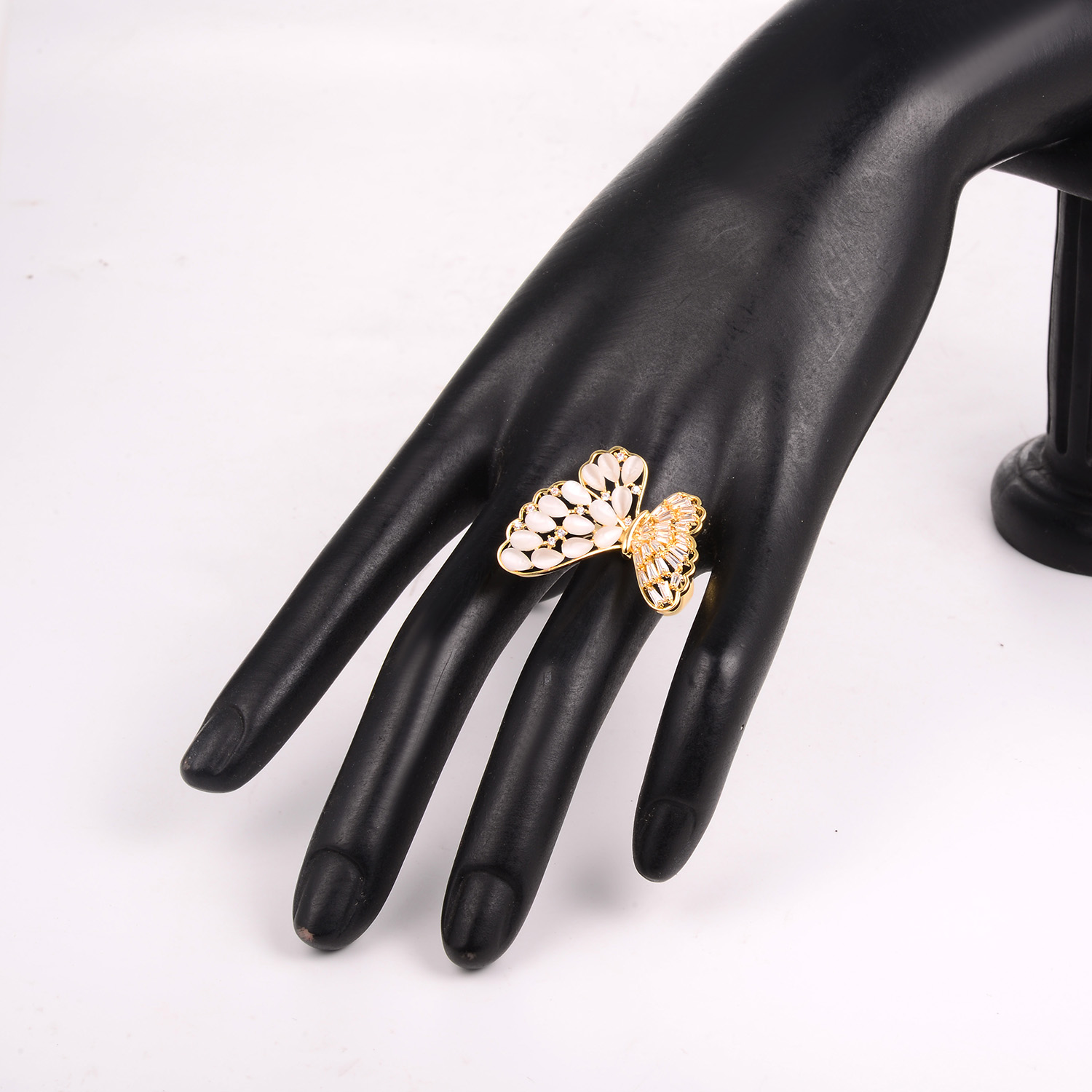 Korean Version Of Zircon Inlaid Golden Butterfly Ring Popular