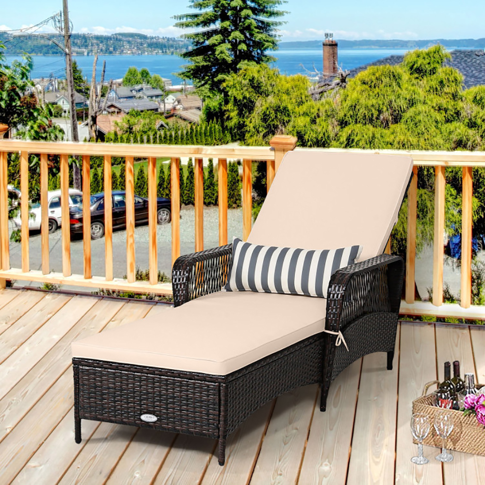 Outdoor Patio Wicker Chaise Lounge Chair With Adjustable Backrest And Pillow Of Up400lbs Foryard, Lawn, Poolside, Beach, Or Balcony