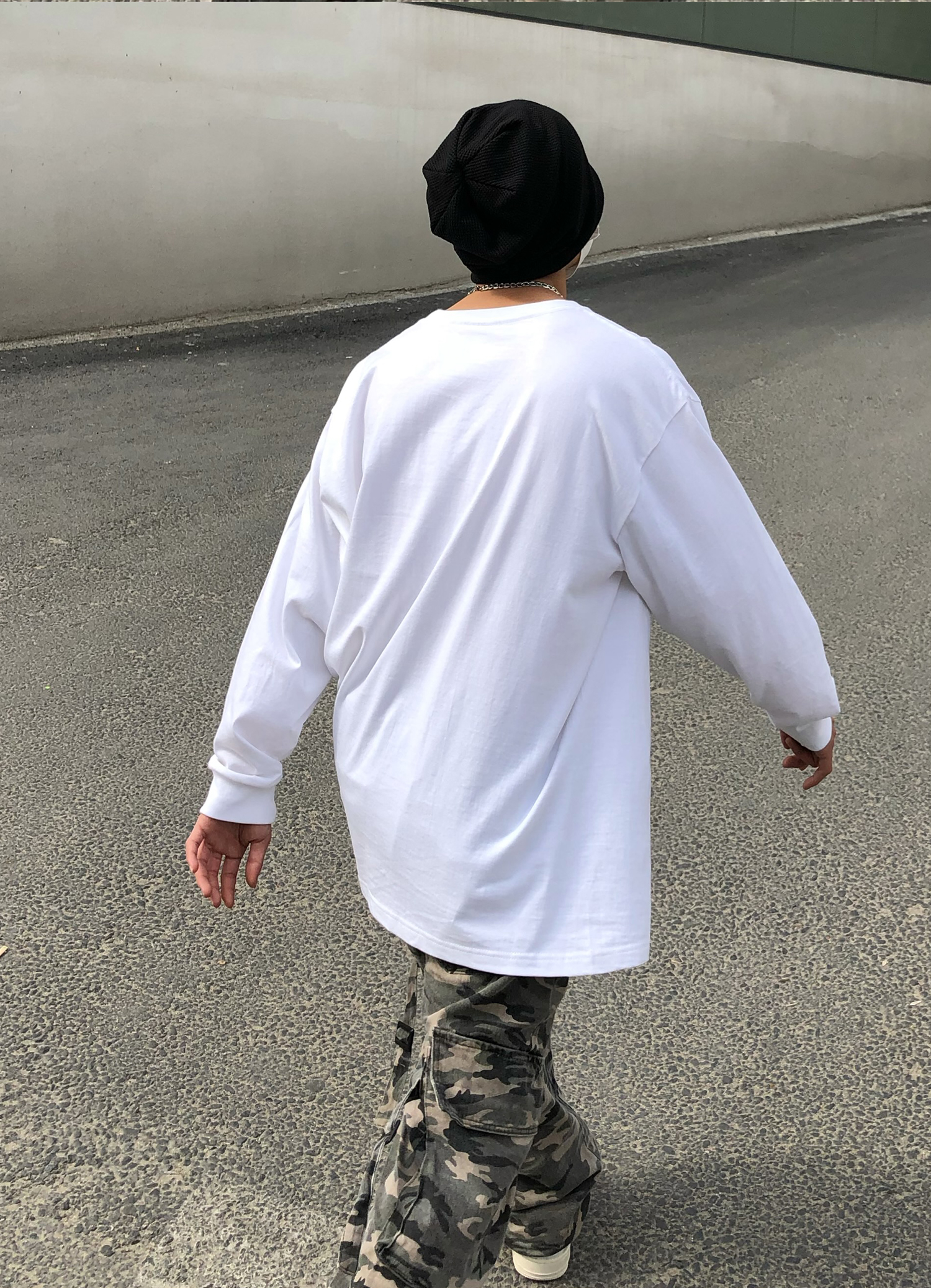 Loose Solid Round Neck With A Lazy Look