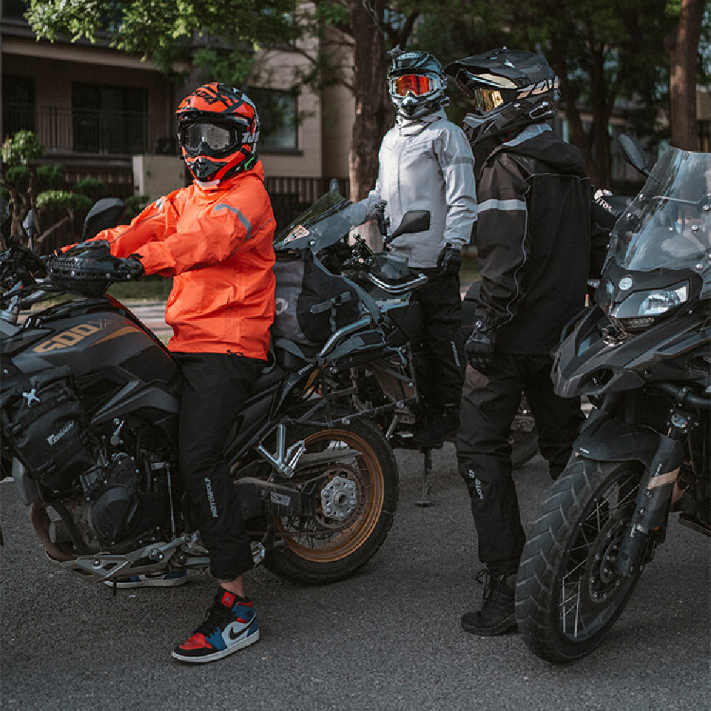 Men's And Women's Rainproof Full Body Suit
