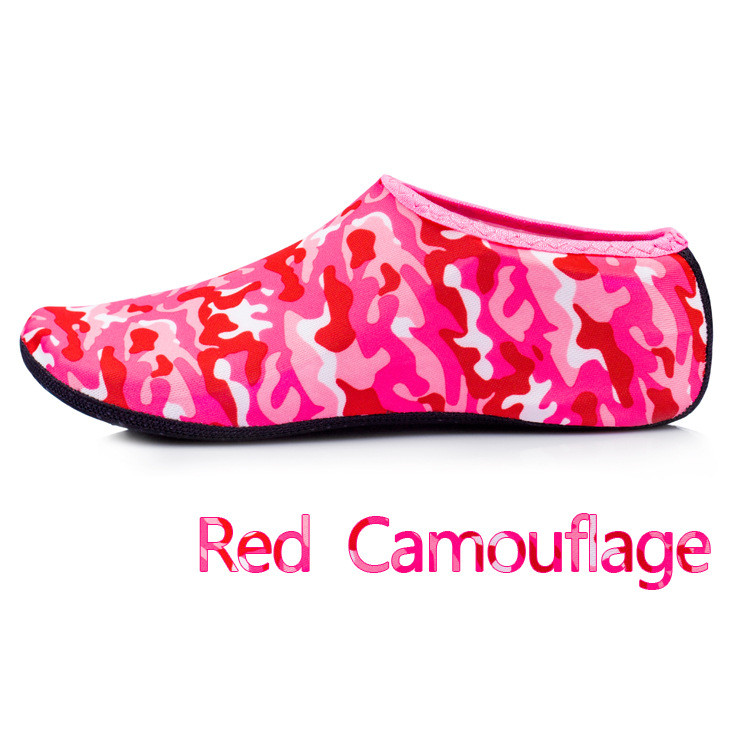 Camouflage red