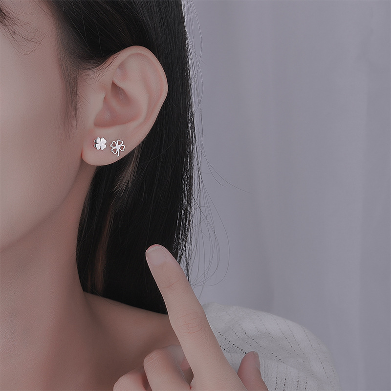 S999 Sterling Silver Four-leaf Clover Earrings Women's Niche Design