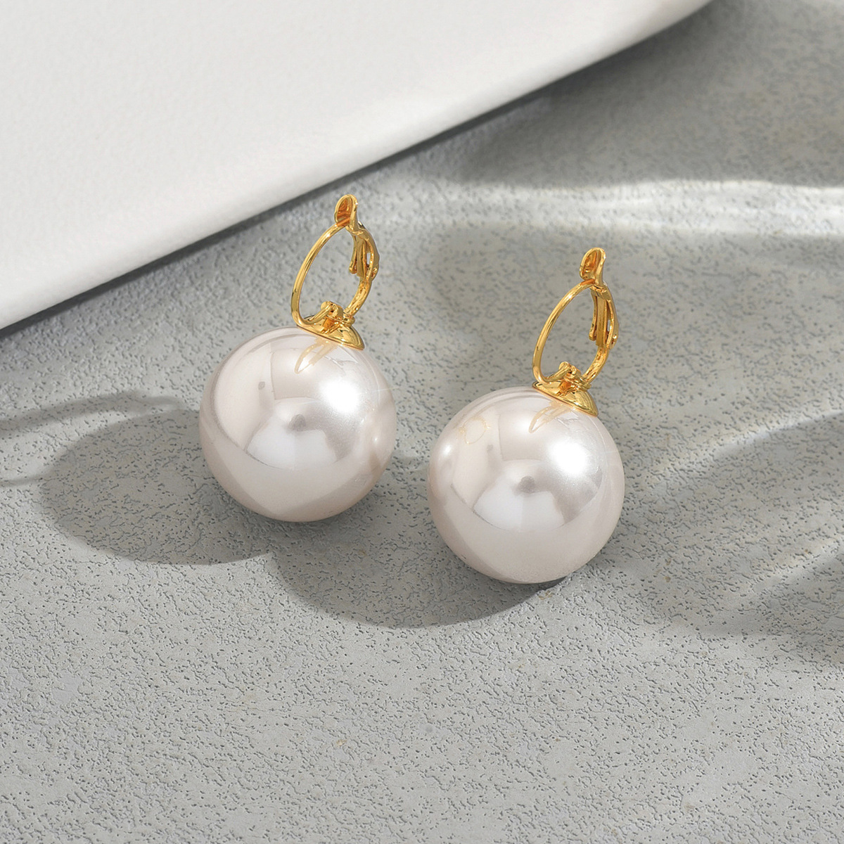 Cross-Border European Style Women Earrings, Minimalist Geometric Design Inlaid Pearls Huggie Hoops, Elegant Versatile Premium Ear Jewelry