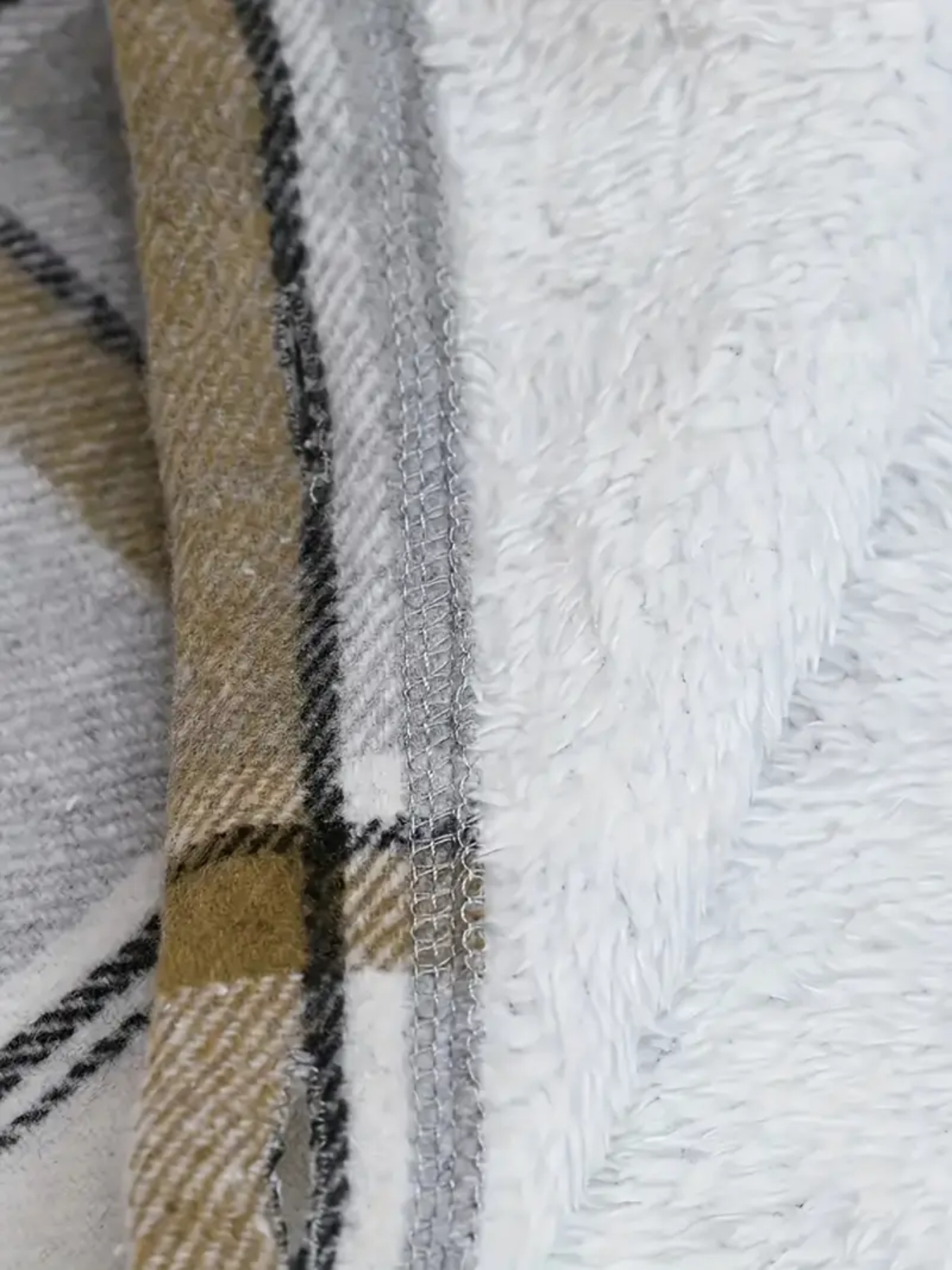 Women’s Plaid Hooded Jacket