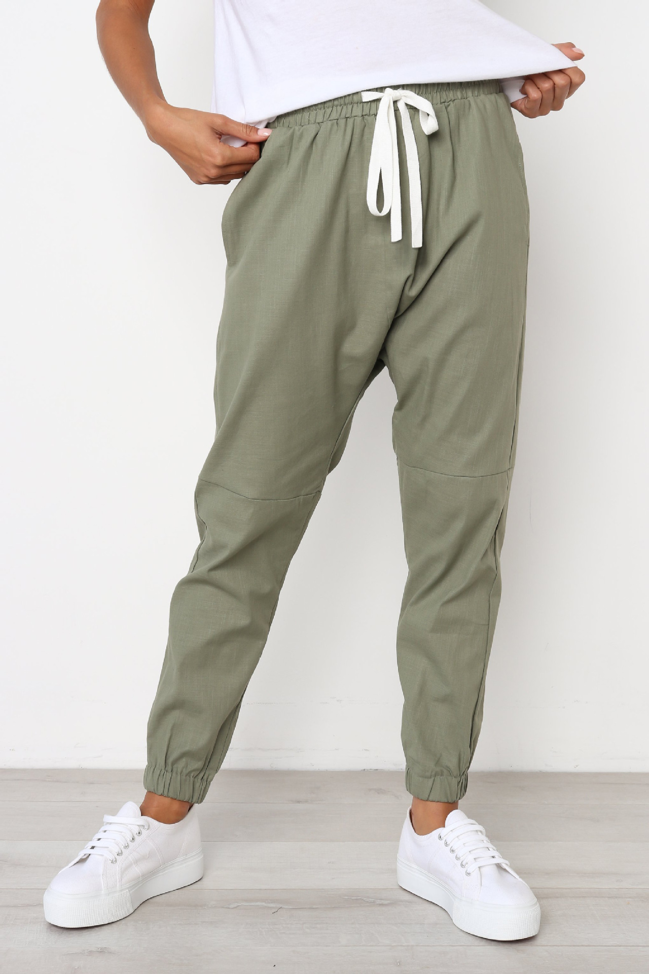 Title 5, Damskie spodnie casual cropped, wygodne i stylo...