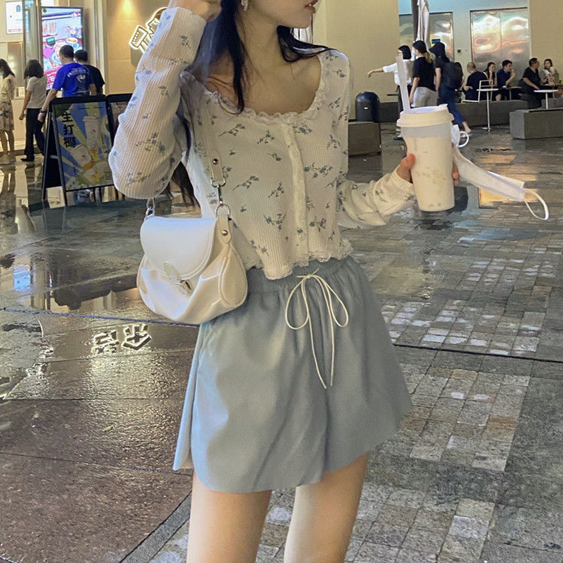 Lace Trim Single-breasted Floral Blouse