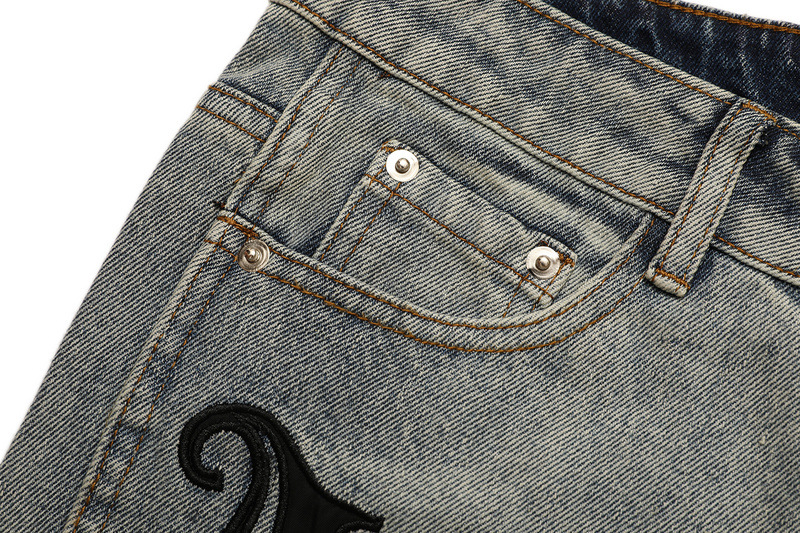 Title 5, Jeans Vintage Masculina com Patch de Letras e B...