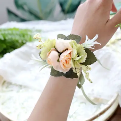 Gift Wrapping Groom and Groomsman Corsage