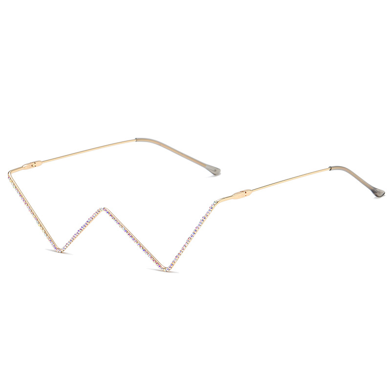 Title 9, Non-piece metal diamond glasses