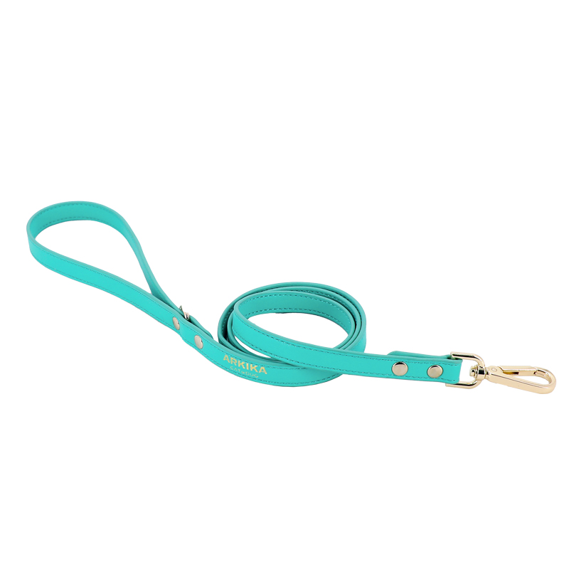 Turquoise tow rope