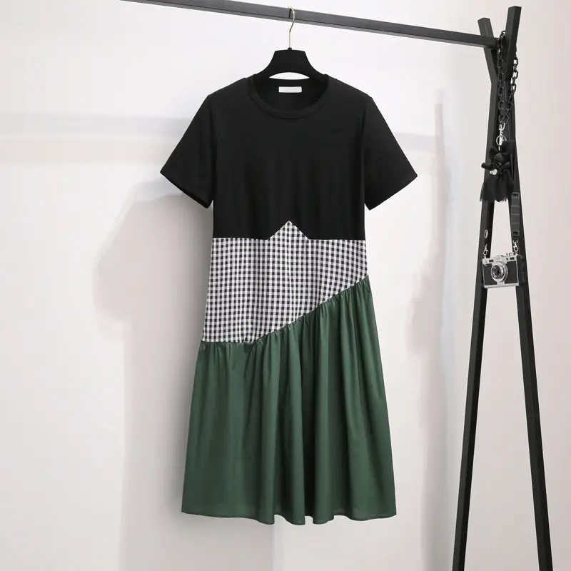 The Younger Sister Is Younger And Thinner Covering The Flesh Contrasting Color And Stitching Short-sleeved Dress