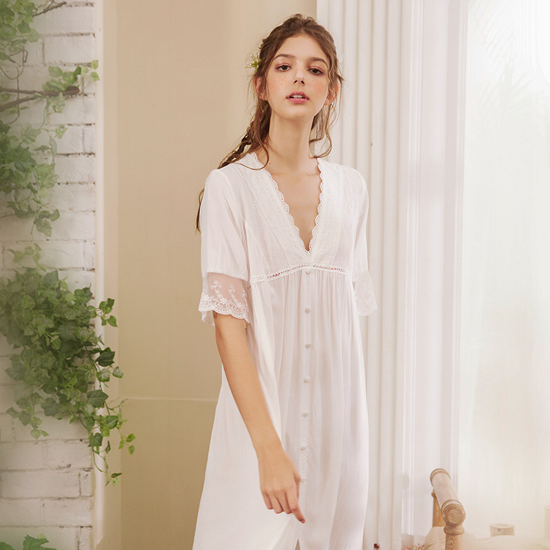 Title 3, Loose plain cotton silk nightdress