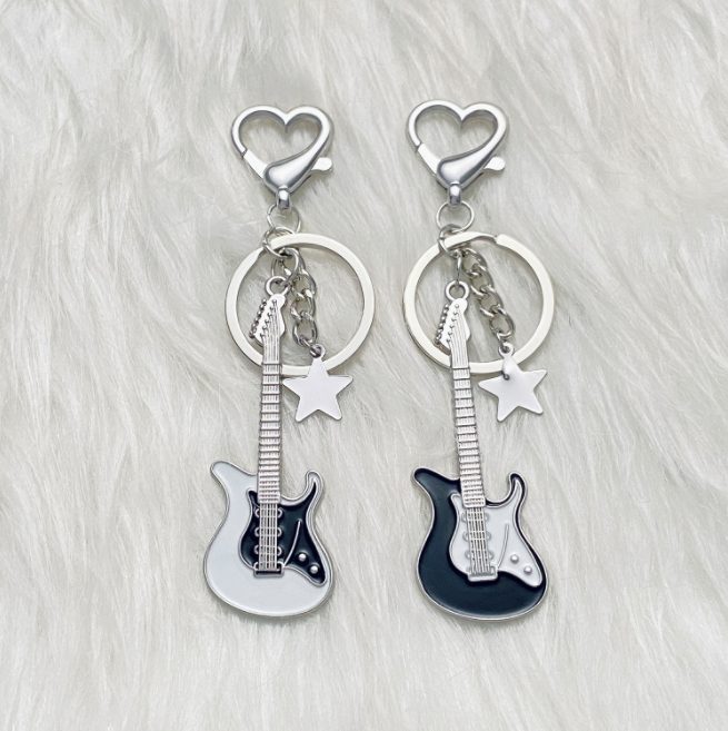 Simulate Smooth Guitar Key Chain - Image 4