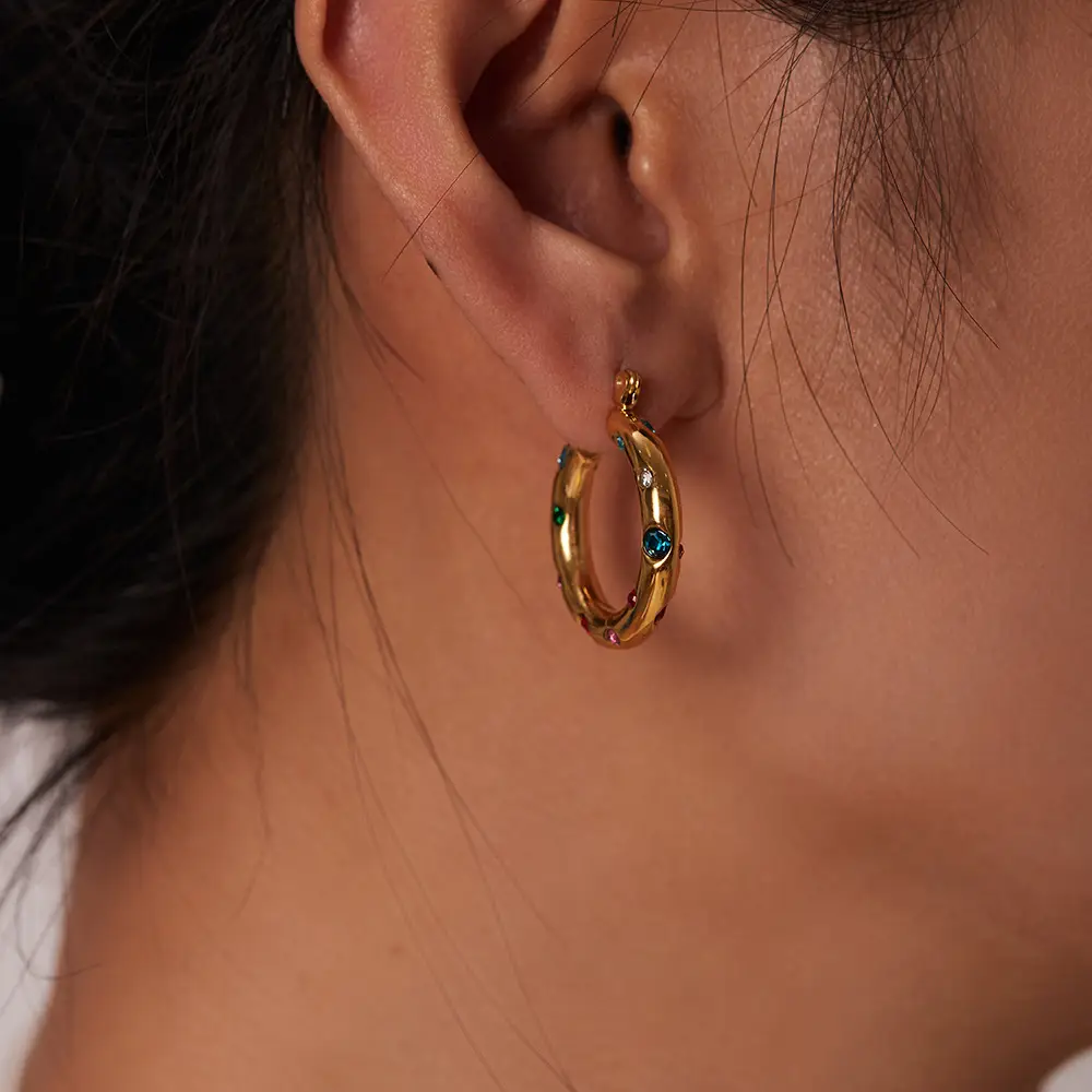 Women's Fashion Stainless Steel Inlaid Pearl Zircon Earrings